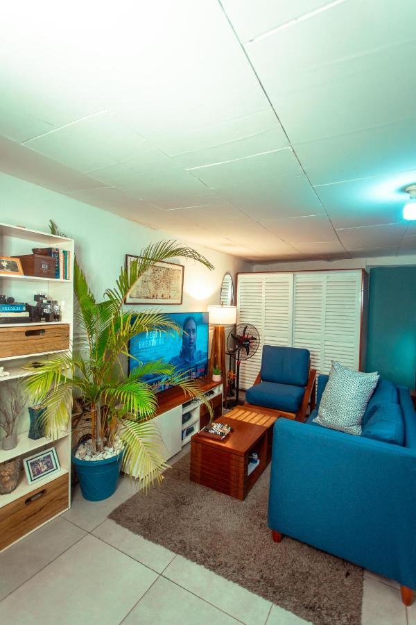 リンベ Palm Springs Bed & Breakfast Bed & Breakfast エクステリア 写真